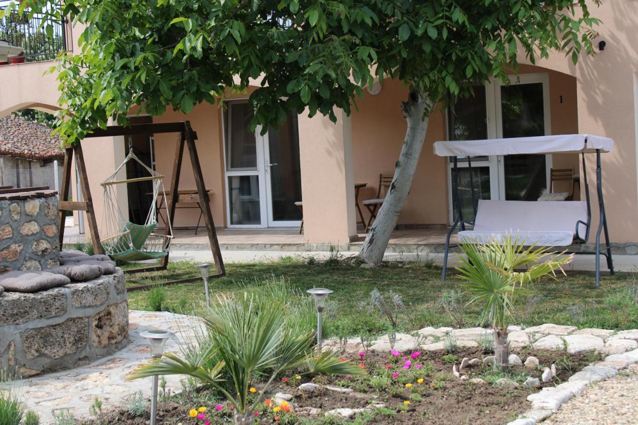 Къща За Гости Крапец Exterior foto
